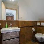 شقة Aurea