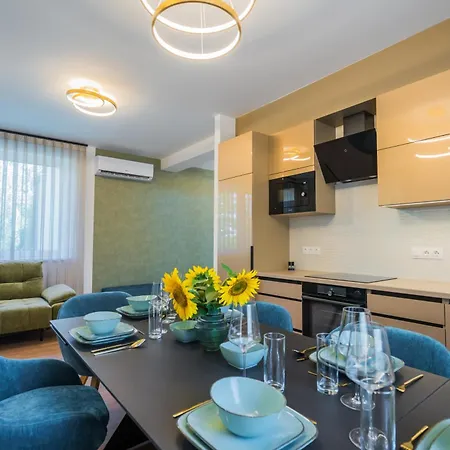 Apartment Aurea *