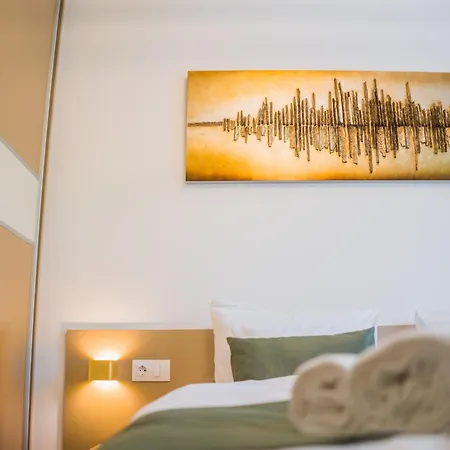 Aurea Apartment