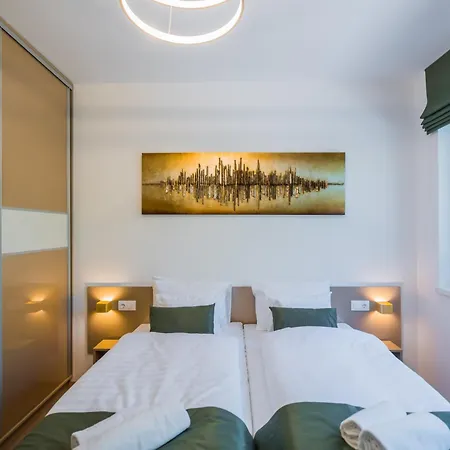 Apartment Aurea *