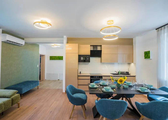 Aurea * שיופוק