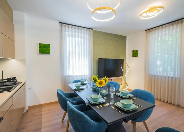 Aurea * שיופוק