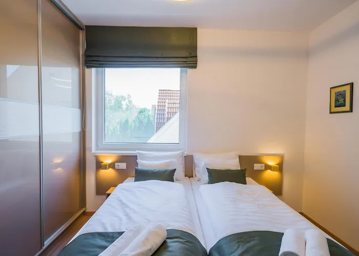 Aurea * שיופוק